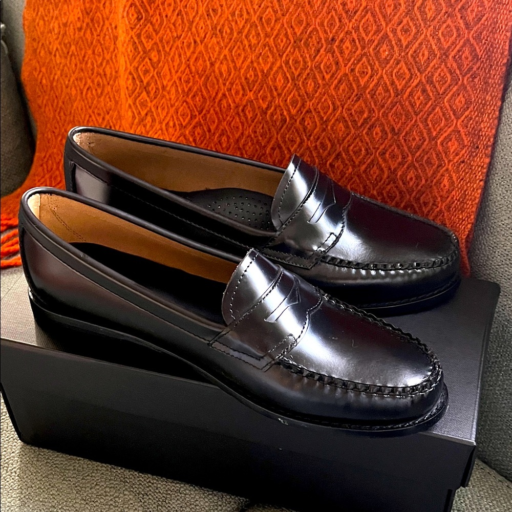 G.H. Bass Weejuns Black 9.5